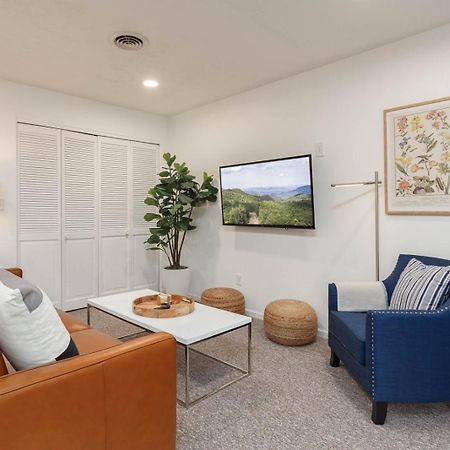 Hendo Hideaway A 2Bed/1Bath Apartment เฮนเดอร์สันวิลล์ ภายนอก รูปภาพ