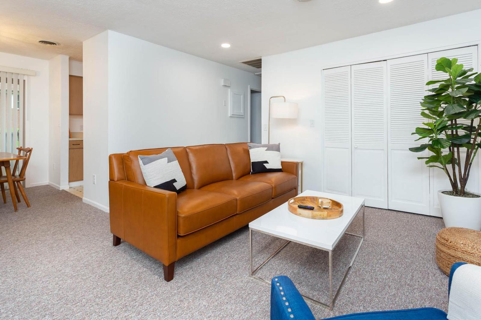 Hendo Hideaway A 2Bed/1Bath Apartment เฮนเดอร์สันวิลล์ ภายนอก รูปภาพ